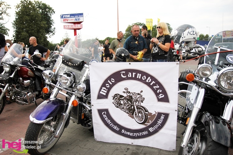Kilkaset motocykli przejechało przez Mielec