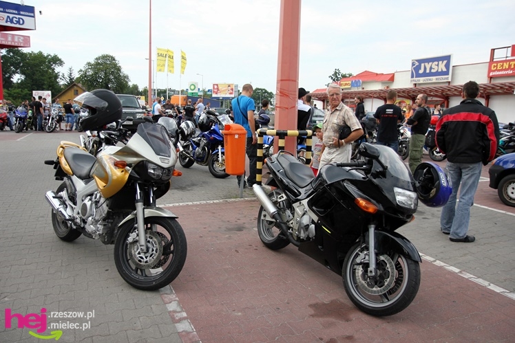 Kilkaset motocykli przejechało przez Mielec