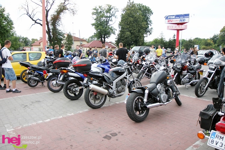Kilkaset motocykli przejechało przez Mielec