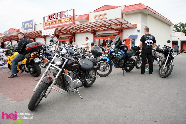 Kilkaset motocykli przejechało przez Mielec