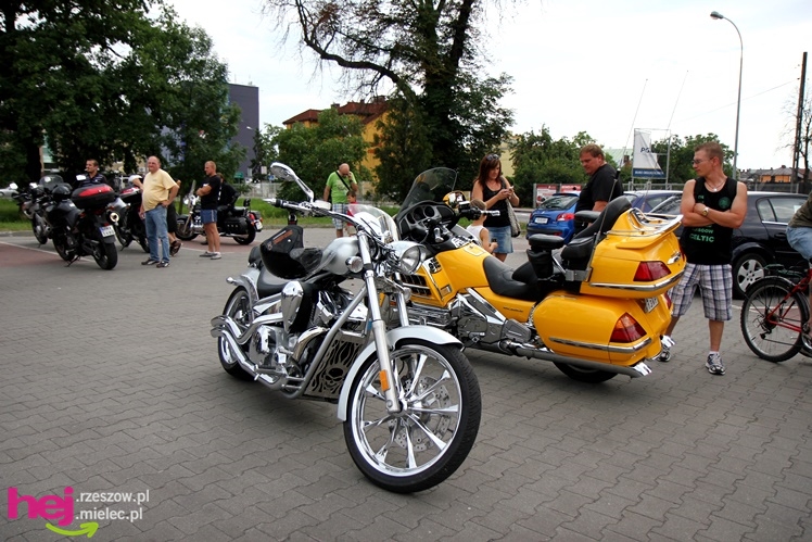 Kilkaset motocykli przejechało przez Mielec