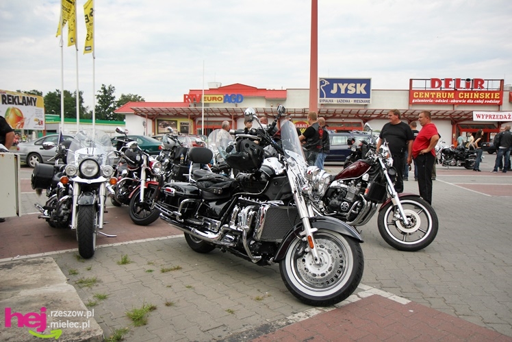 Kilkaset motocykli przejechało przez Mielec
