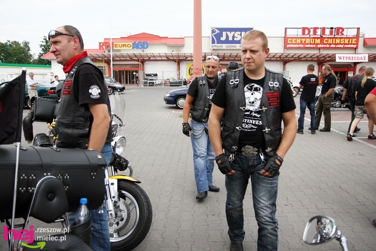 Kilkaset motocykli przejechało przez Mielec