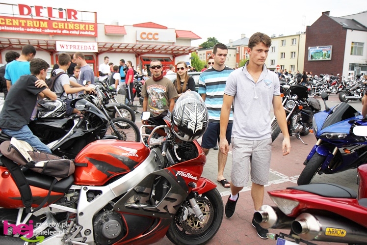 Kilkaset motocykli przejechało przez Mielec