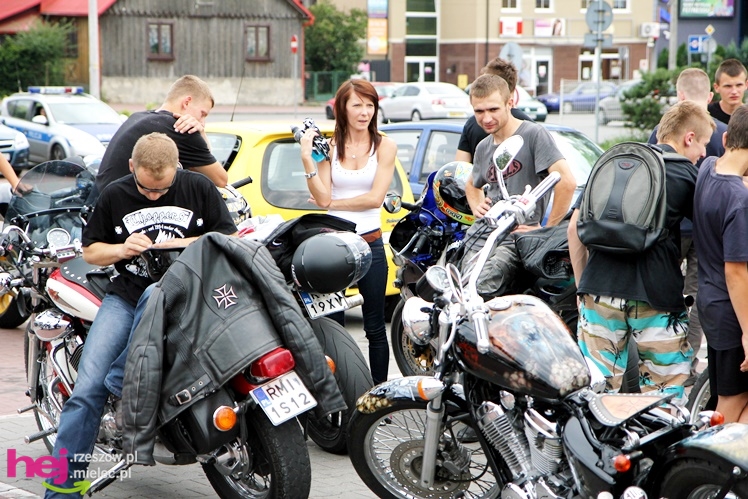 Kilkaset motocykli przejechało przez Mielec