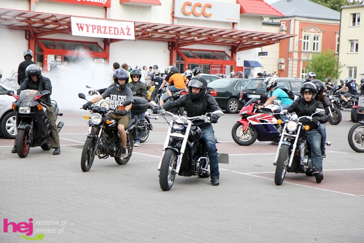 Kilkaset motocykli przejechało przez Mielec