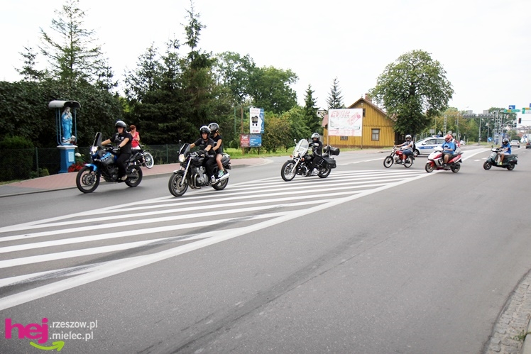 Kilkaset motocykli przejechało przez Mielec