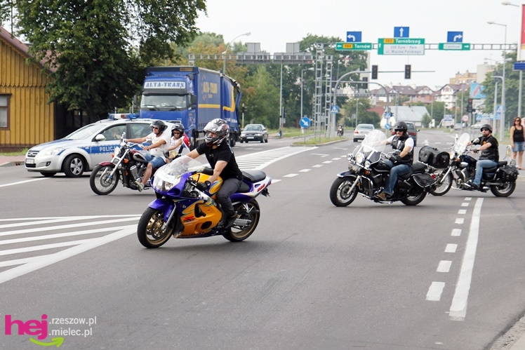 Kilkaset motocykli przejechało przez Mielec
