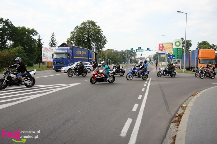 Kilkaset motocykli przejechało przez Mielec