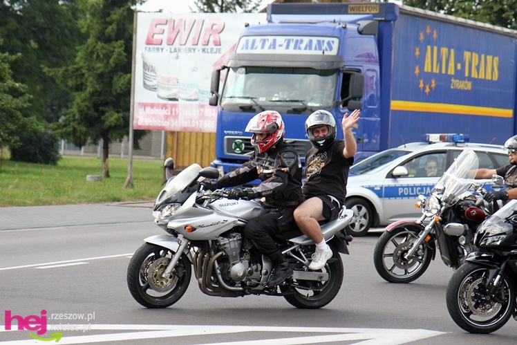 Kilkaset motocykli przejechało przez Mielec