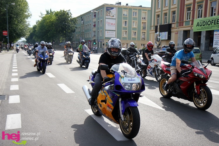 Kilkaset motocykli przejechało przez Mielec