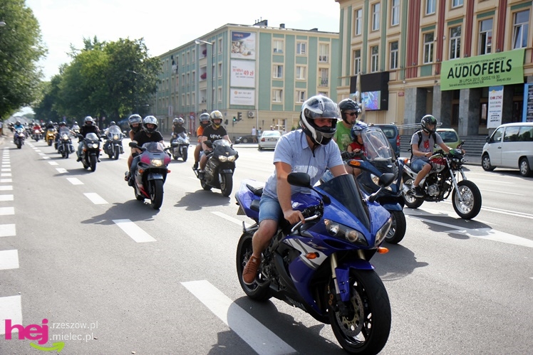 Kilkaset motocykli przejechało przez Mielec