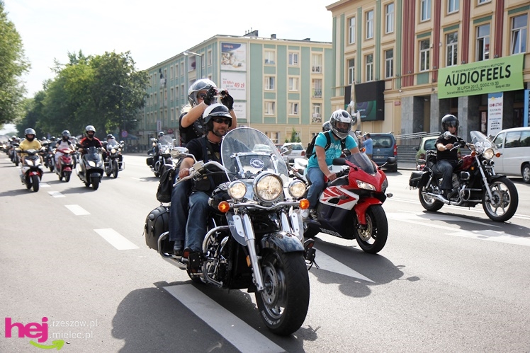 Kilkaset motocykli przejechało przez Mielec