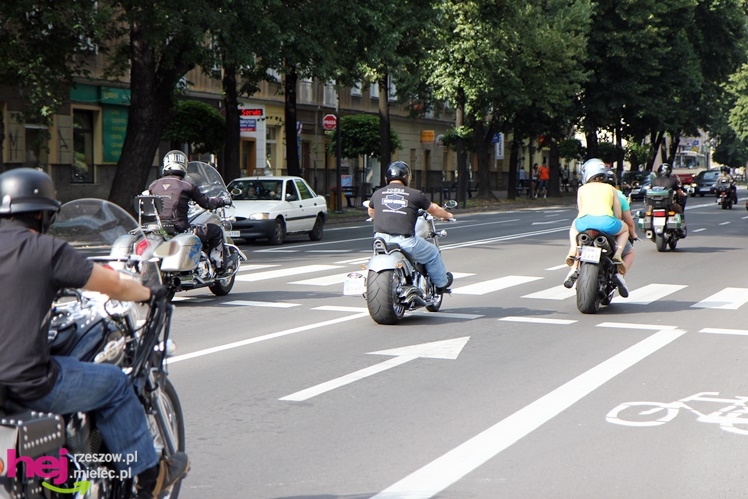 Kilkaset motocykli przejechało przez Mielec