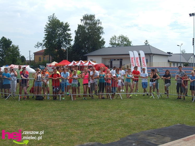 Ekstremalny Radomyski Bieg imienia Jacka Kozioła. W pełnym słońcu i upale