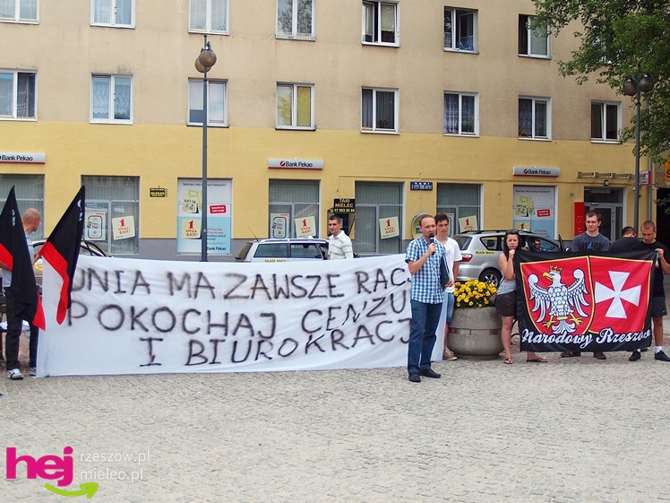 Powiedzieli ?nie? Unii Europejskiej: dwudziestu młodych ludzi, polityk SP i prezydent Stalowej Woli