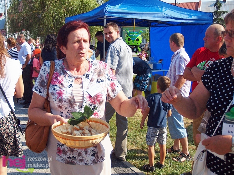Przecławianie zbierają pieniądze na odnowę swojej świątyni. Przygotowali parafialny piknik