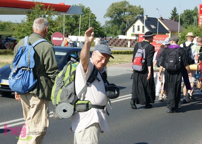 Pielgrzymi pokonali pierwsze kilometry