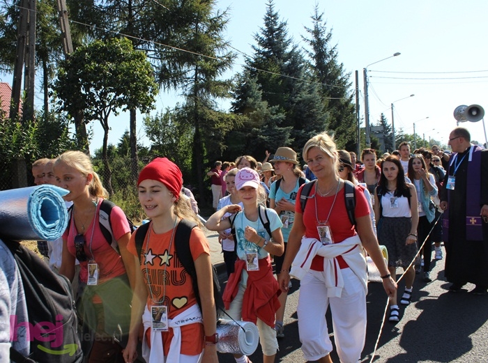 Pielgrzymi pokonali pierwsze kilometry