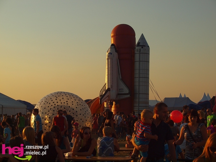 75-lecie przemysłu lotniczego w Mielcu. Piknik - scena - część VIII