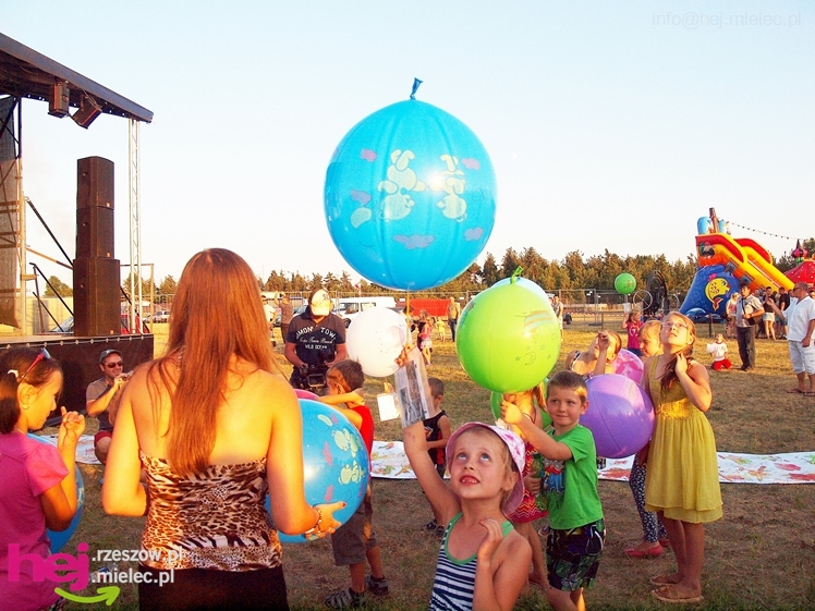 75-lecie przemysłu lotniczego w Mielcu. Piknik - scena - część VIII