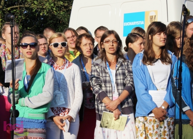 Zabawa gościła pielgrzymów w czasie porannej Eucharystii