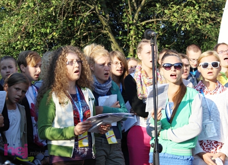 Zabawa gościła pielgrzymów w czasie porannej Eucharystii