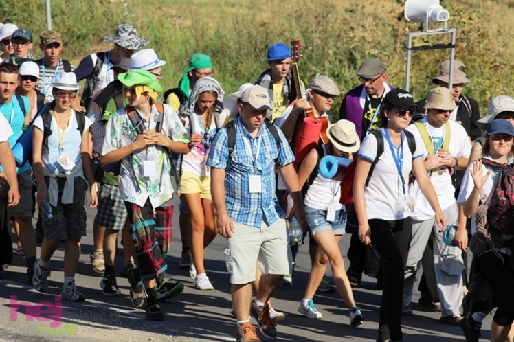 Droga długa i upalna, ale optymizmu pielgrzymom nie brakuje