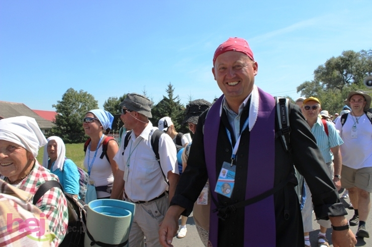 Droga długa i upalna, ale optymizmu pielgrzymom nie brakuje