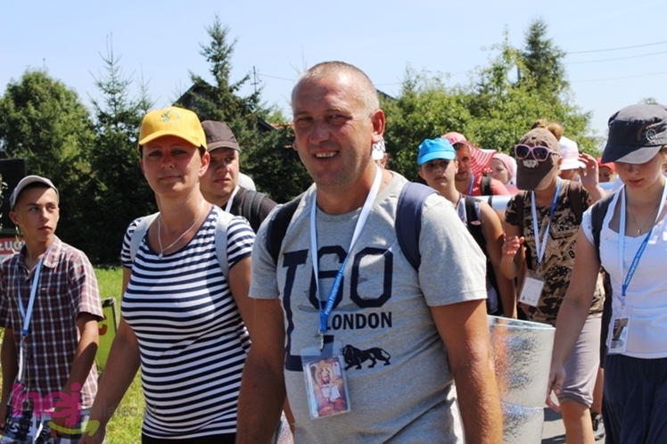 Droga długa i upalna, ale optymizmu pielgrzymom nie brakuje