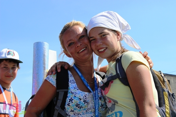 Droga długa i upalna, ale optymizmu pielgrzymom nie brakuje