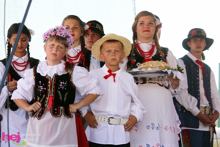 ?Dziękujemy dziś na plony? - dożynki gminy wiejskiej Mielec w Podleszanach