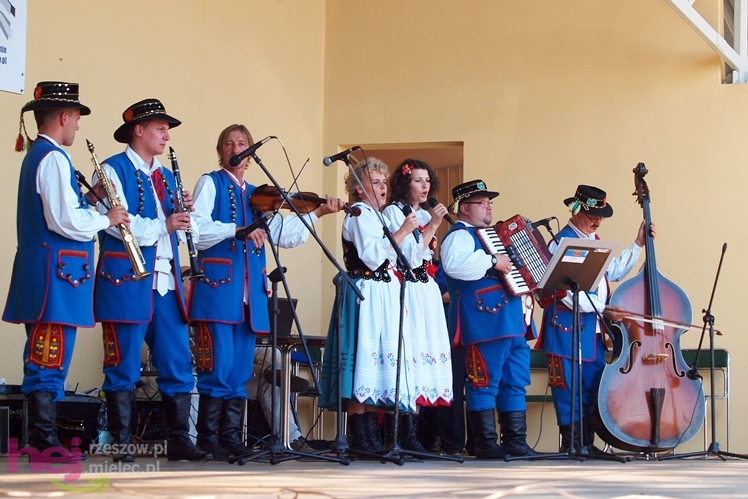 Festiwal ludowy w Czerminie