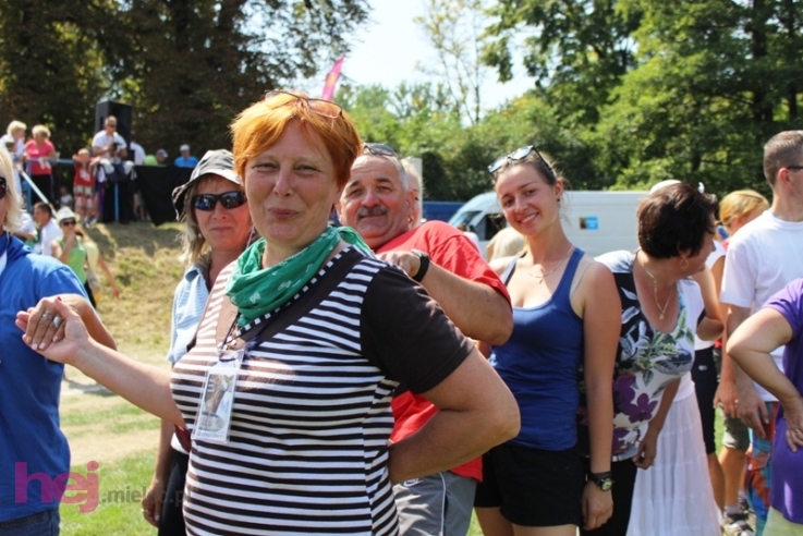 Pielgrzymkowa modlitwa, taniec i śpiew