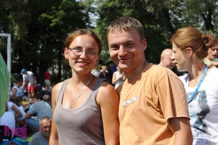 Pielgrzymkowa modlitwa, taniec i śpiew