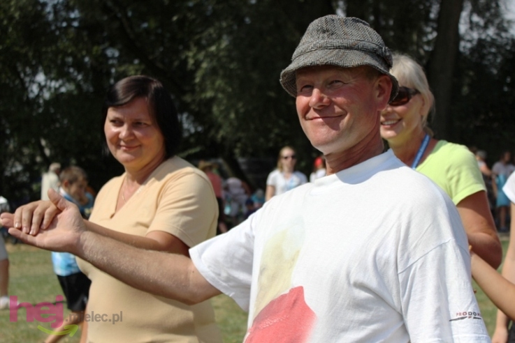 Pielgrzymkowa modlitwa, taniec i śpiew