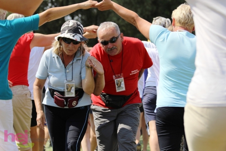 Pielgrzymkowa modlitwa, taniec i śpiew