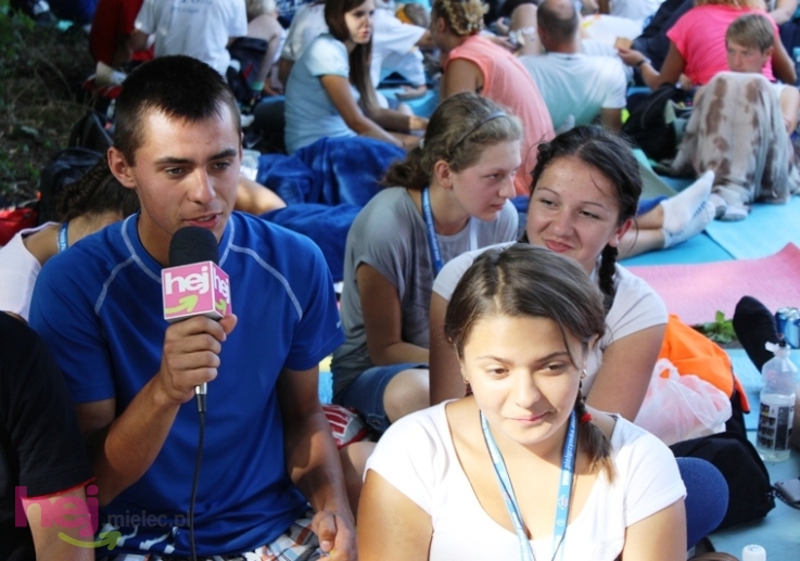 Pielgrzymkowa modlitwa, taniec i śpiew