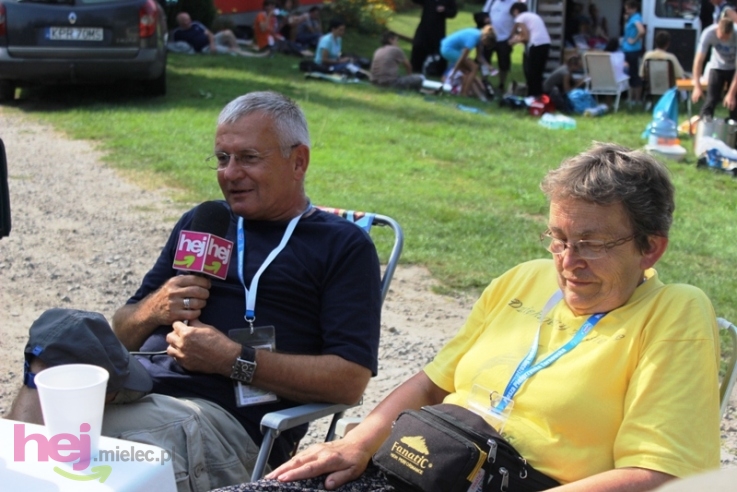 Pielgrzymkowa modlitwa, taniec i śpiew