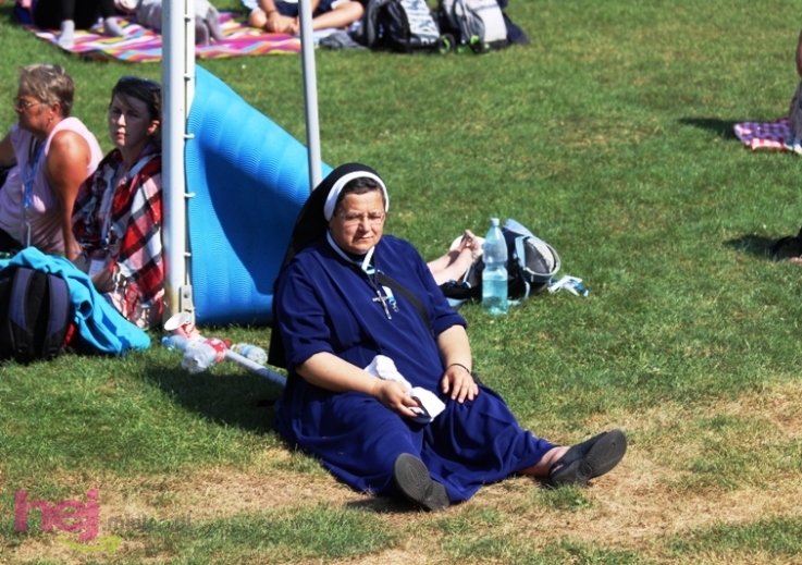 Pielgrzymkowa modlitwa, taniec i śpiew