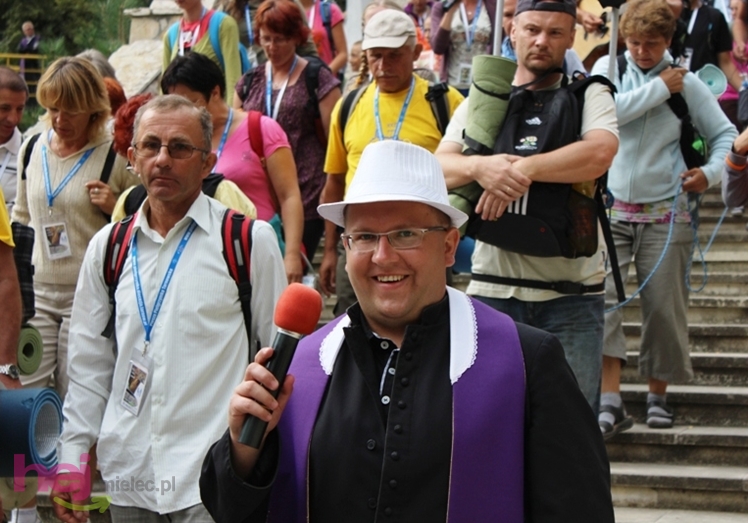 Pielgrzymkowy marsz w pokłonie dla ojczyzny