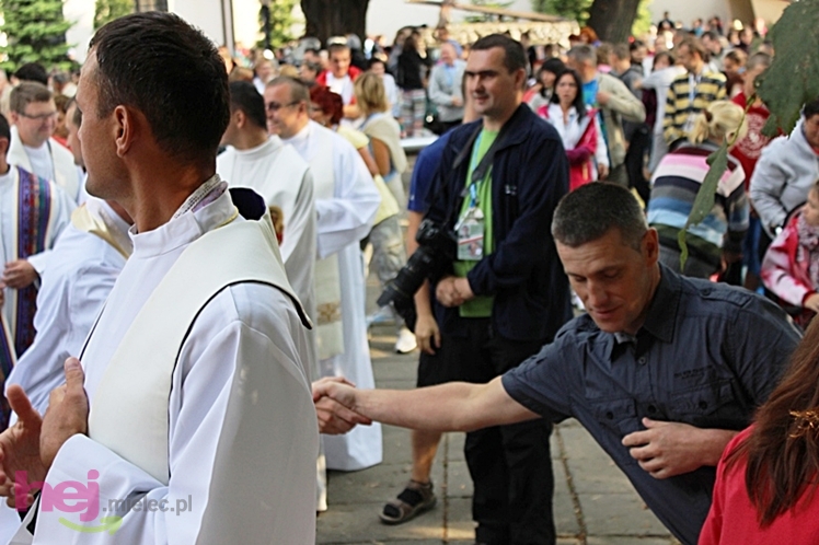 Pielgrzymkowy marsz w pokłonie dla ojczyzny