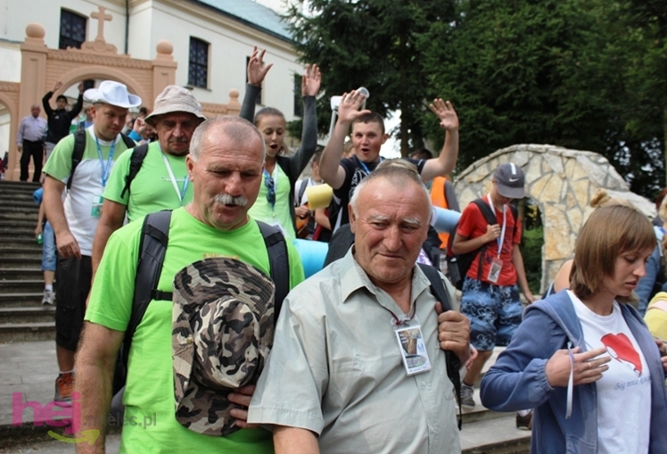 Pielgrzymkowy marsz w pokłonie dla ojczyzny