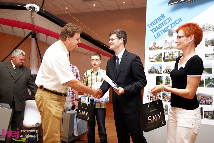 Artyści wypowiedzieli się o lotnictwie. Konkursy rozstrzygnięte
