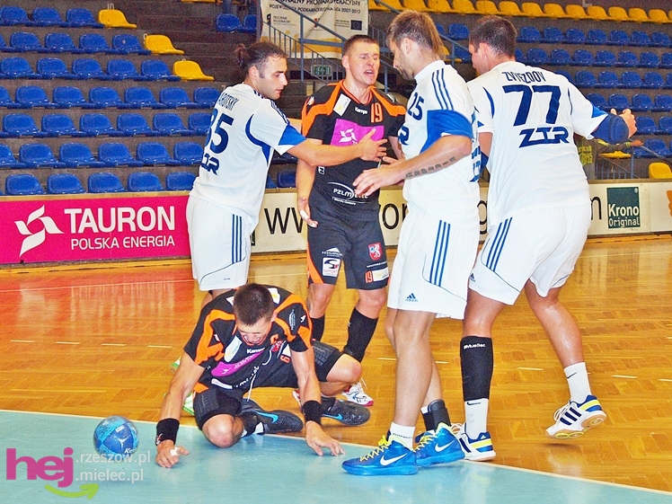 Emocje w sparingowym meczu Stali Mielec z ZTR-em Zaporoże