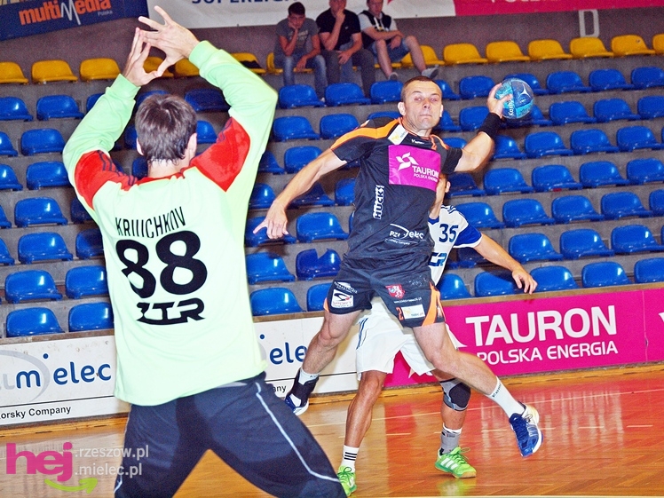 Emocje w sparingowym meczu Stali Mielec z ZTR-em Zaporoże