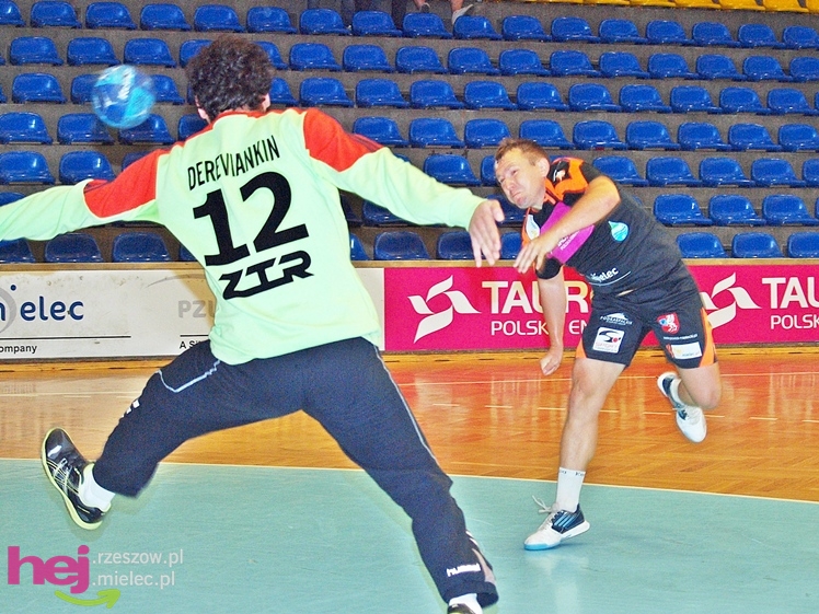 Emocje w sparingowym meczu Stali Mielec z ZTR-em Zaporoże