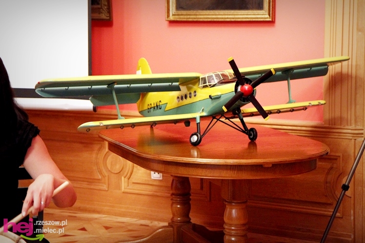 Seminarium naukowe o mieleckim lotnictwie: An-2 i An-28