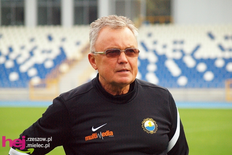 Stal Mielec testowała murawę na nowym stadionie: trening przedmeczowy