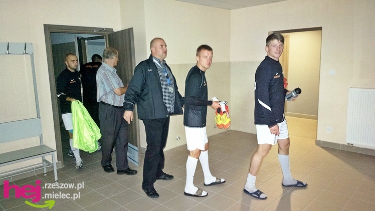 Stal Mielec testowała murawę na nowym stadionie: trening przedmeczowy